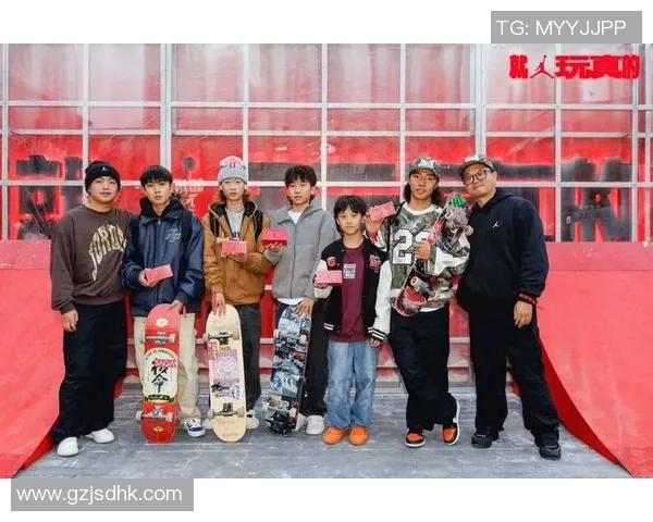 滑板专题:聚焦成都滑板队的配合